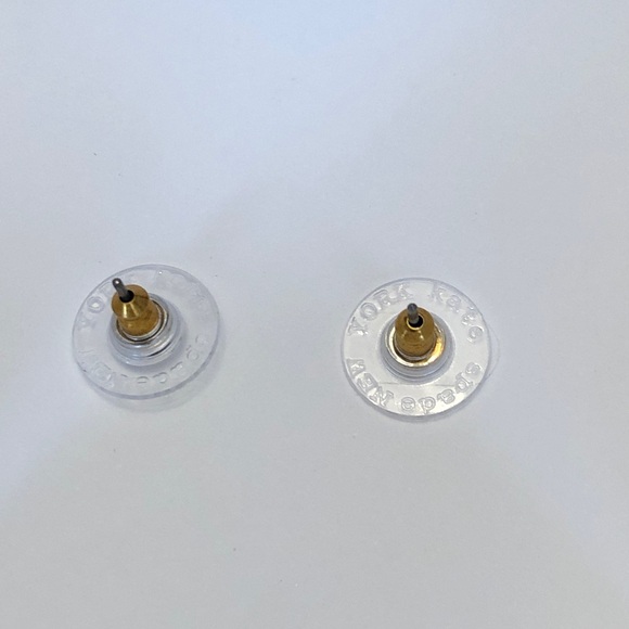 Kate Spade Pearl Caviar Cluster Stud Earrings Crystal Accents NWT & Box - Picture 14 of 14